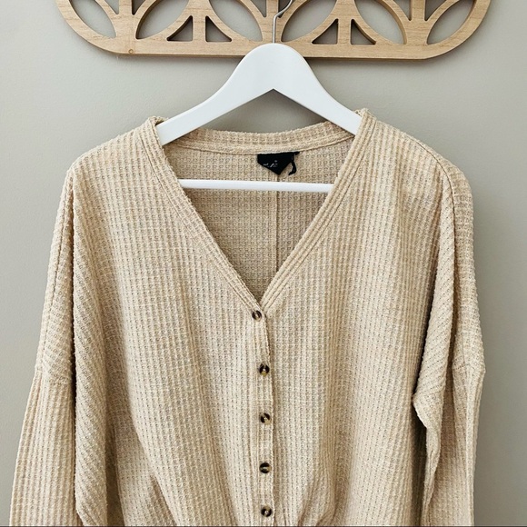 Urban Outfitters Out From Under Jojo Oversized Waffle Knit Top Cream Sz … - Picture 9 of 9